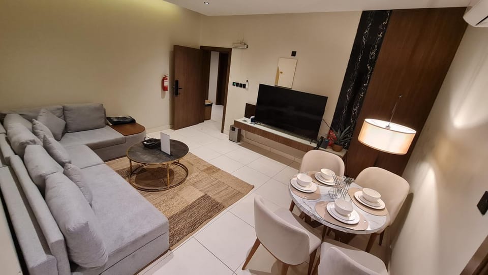 TV and multimedia, Living room, Seating area, internet