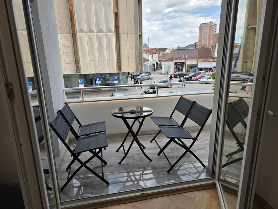 View (from property/room), View (from property/room), Balcony/Terrace, Balcony/Terrace, City view, City view, Landmark view, Landmark view, Street view, Street view