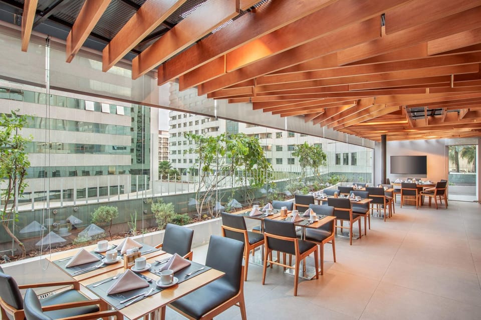 Restaurant/places to eat, TV and multimedia, Coffee/tea facilities, View (from property/room), Dining area