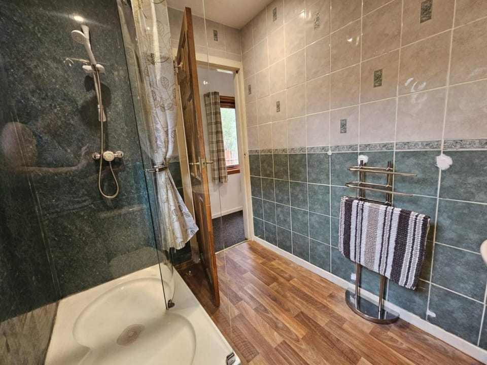 Cottage - Sleeps 5 - Garden - River Side House in Scotland