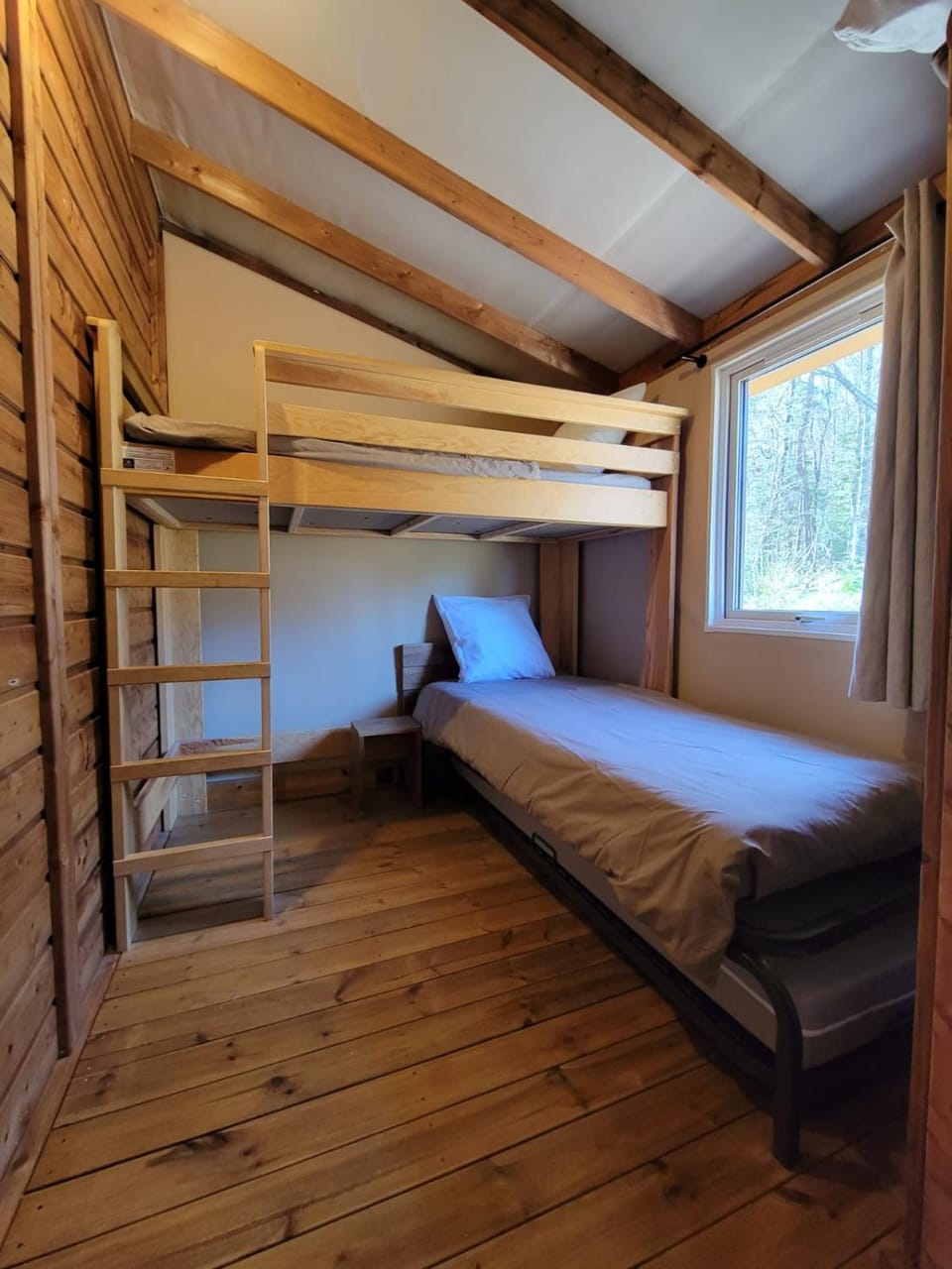 Lodges & Toiles du Sidobre - Nature et Sérénité Campground/ 
RV Resort in Occitanie
