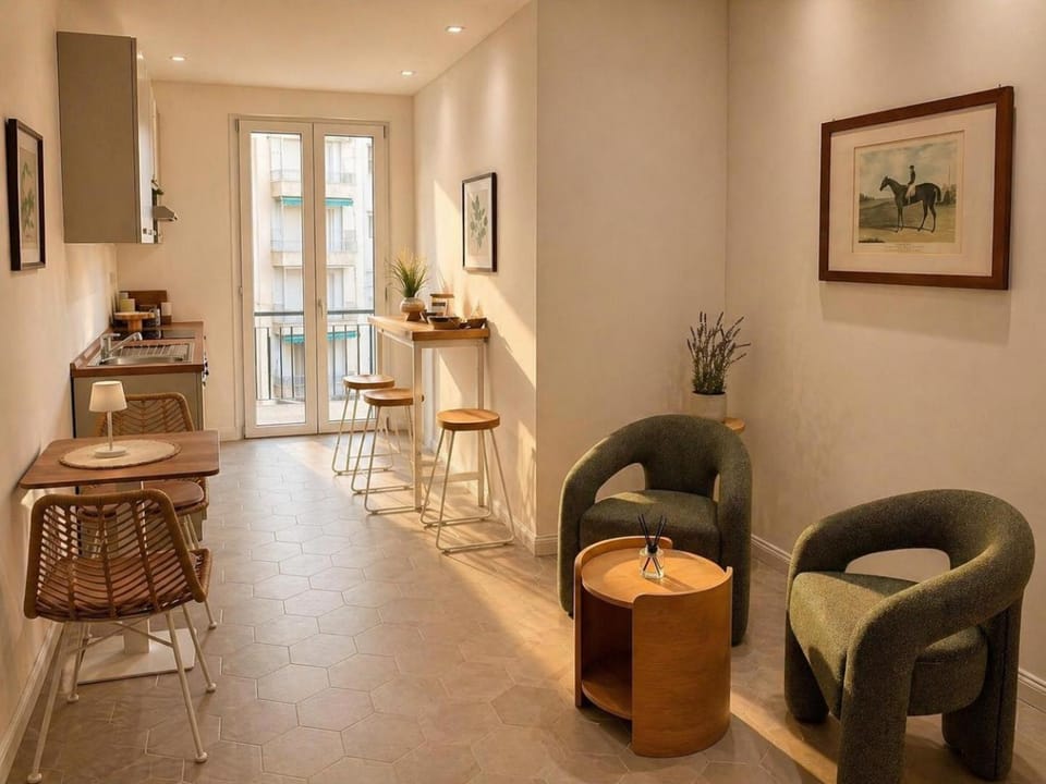 Communal lounge/ TV room, Lounge or bar, kitchen