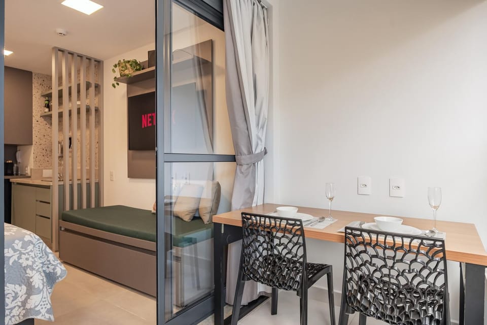 Bed, Kitchen or kitchenette, Living room, Photo of the whole room, Seating area, Dining area, Bedroom
