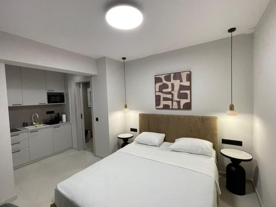 Glyfada Seaside White by Taurus Apartment in South Athens