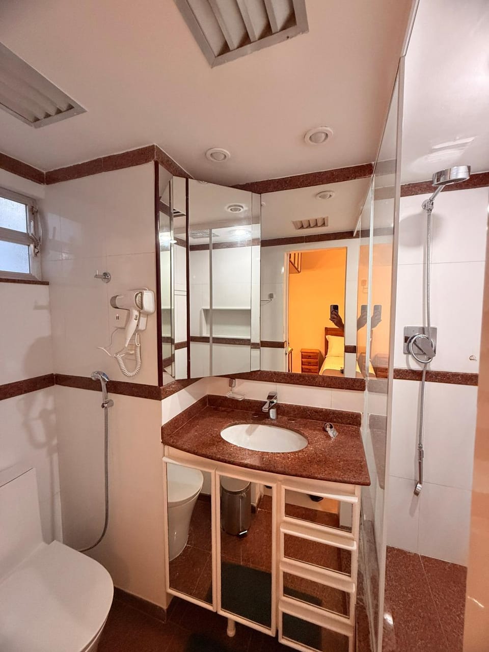 Shower, Toilet, hair dryier