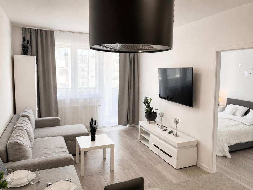 Communal lounge/ TV room, TV and multimedia, Living room, Photo of the whole room, Seating area