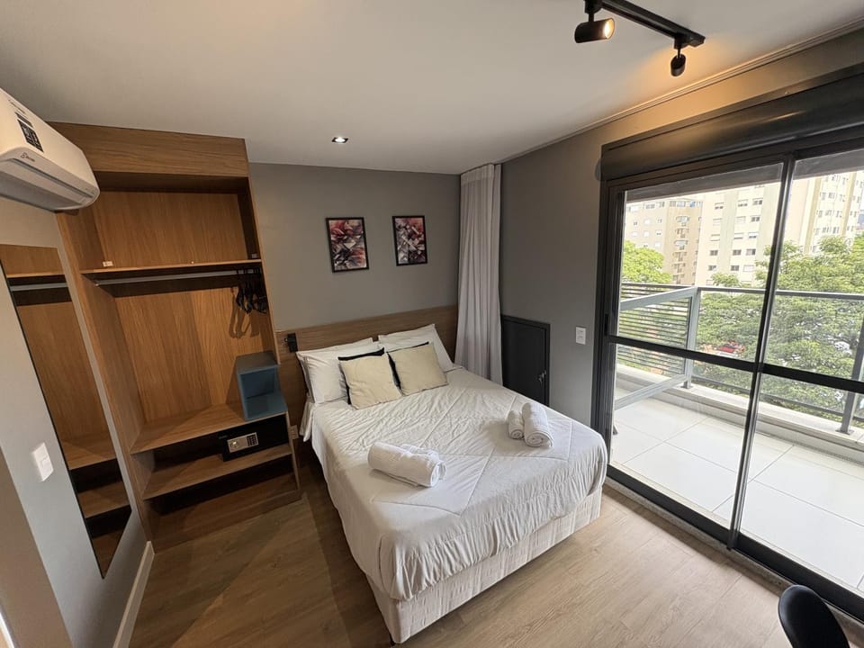 Bed, Photo of the whole room, Bedroom, towels, wardrobe, air conditioner