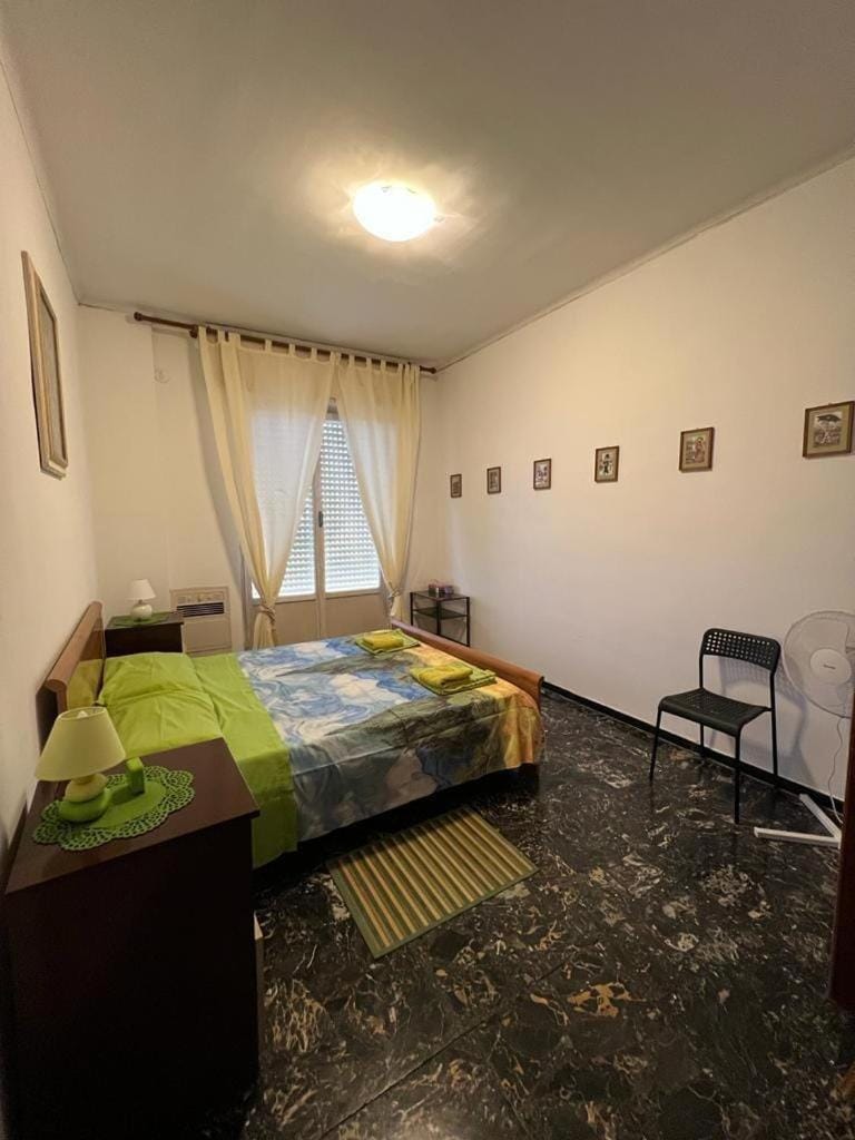 Between sky and sea, a stone's throw from the beach Apartment in Finale Ligure