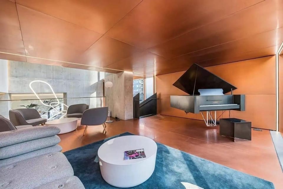 one minute to english bay beach brand new high rise with swimming pool Apartment hotel in Vancouver