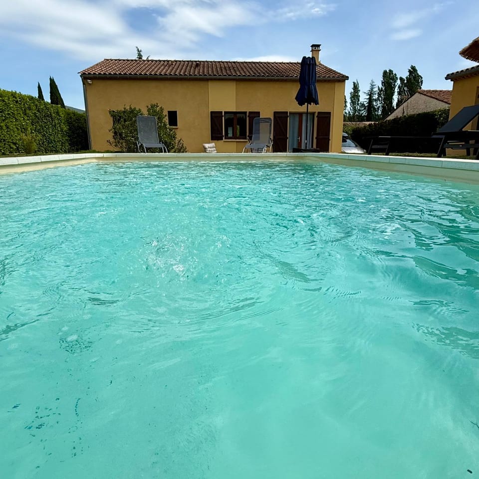 Property building, Pool view, Swimming pool