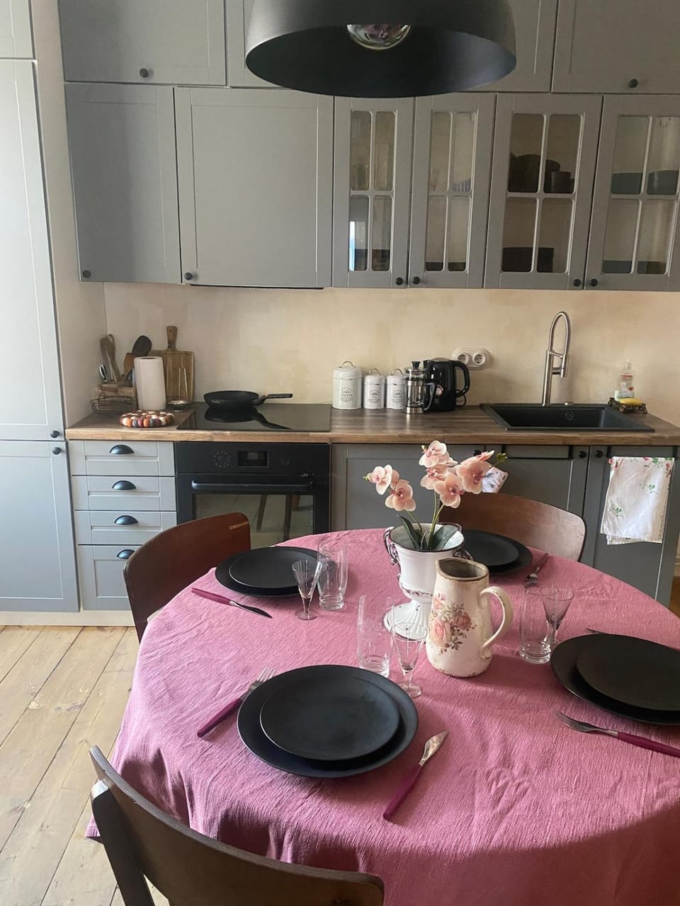 Dining area, kitchen
