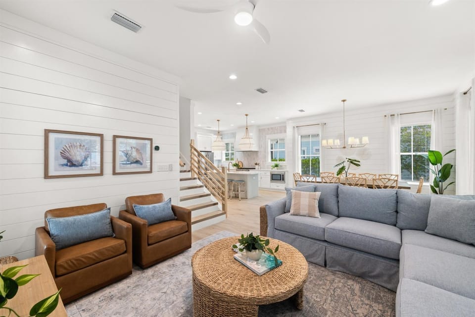 Seacrest-PVT Beach-CMTY Pool-Bikes-Sleeps16 House in Rosemary Beach