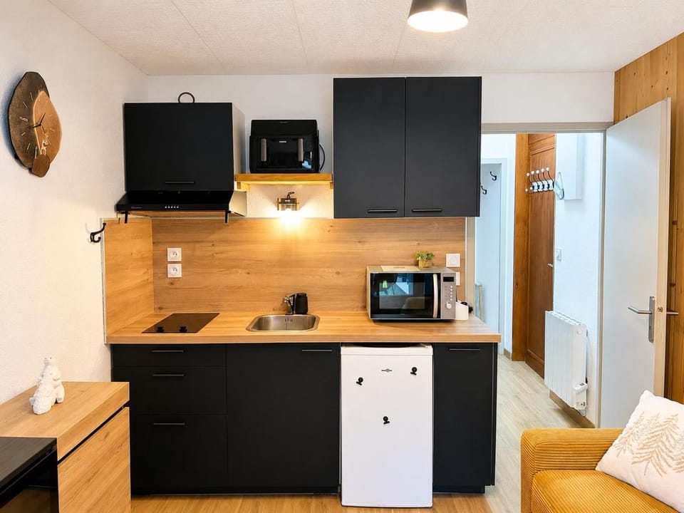 Cocon cosy avec jardin, vue lac & montagne Apartment in Occitanie
