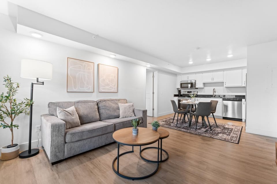 RC307A- Branson Landing Breeze home Apartment in Branson