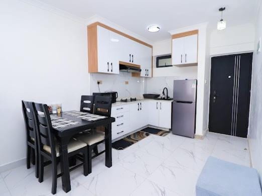 Smart Homes Kilimani 2-Bedroom Fully Furnished Apartment with Master Bedroom En-Suite, Nairobi, Kenya Apartment in Nairobi County