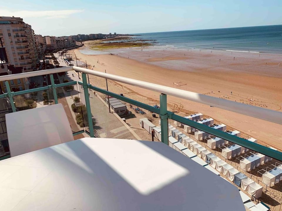 Appartement vue mer grande terrasse et garage Apartment in Les Sables-d'Olonne