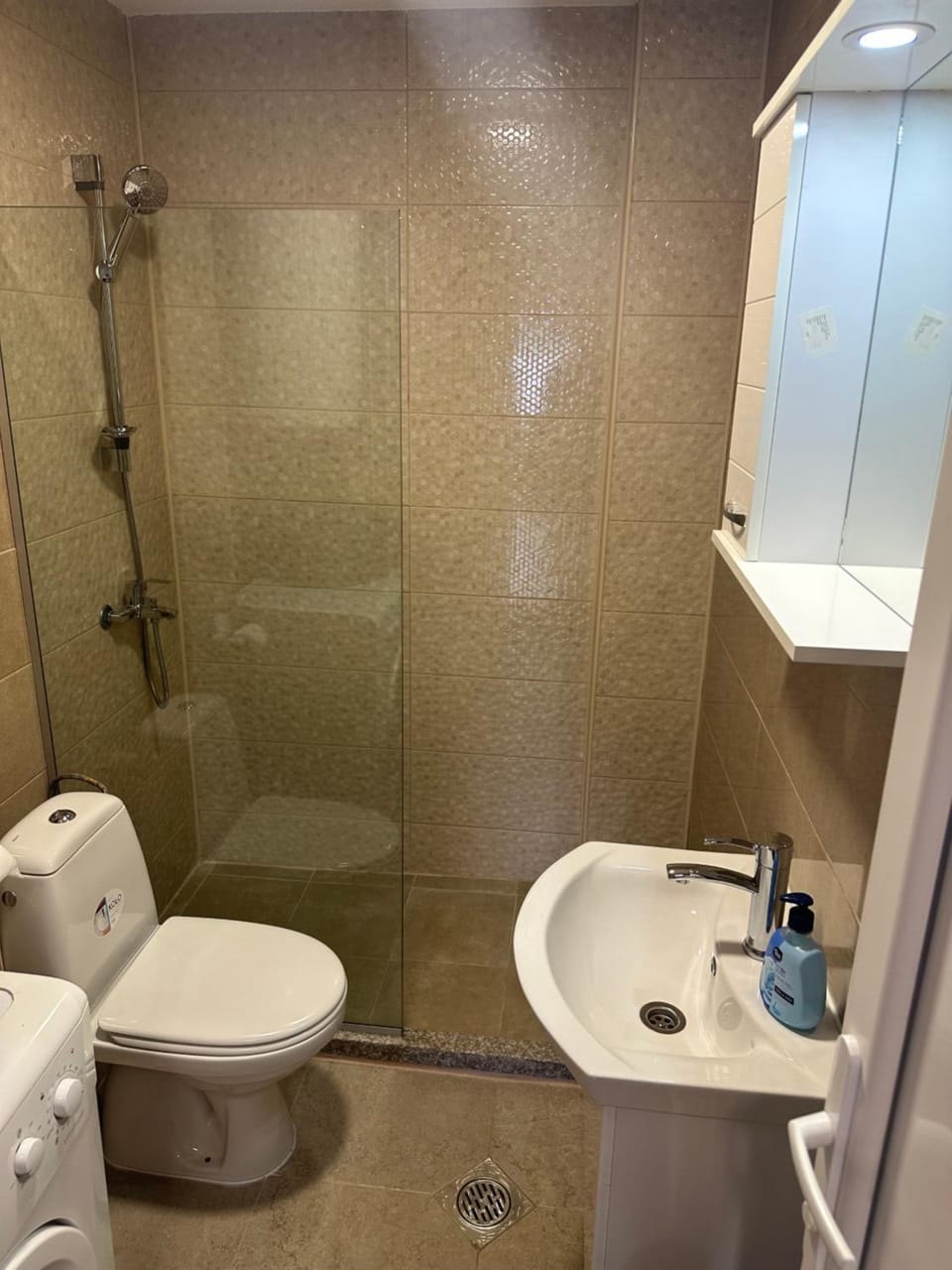 Shower, Toilet, Bathroom