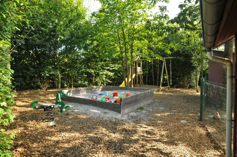 La Ribambelle House in Wallonia, Belgium