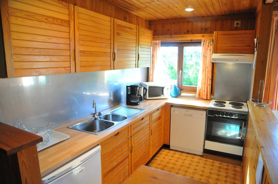 La Ribambelle House in Wallonia, Belgium