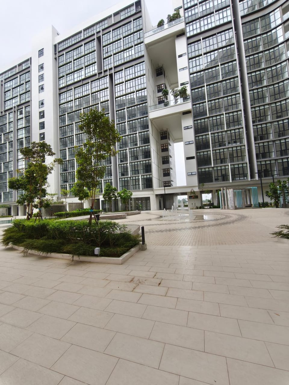 Property building, Garden, Balcony/Terrace, Swimming pool