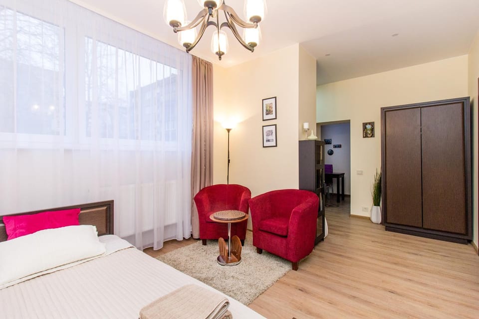 Day, Photo of the whole room