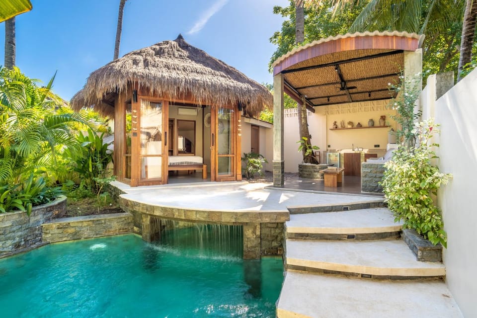 Property building, Swimming pool