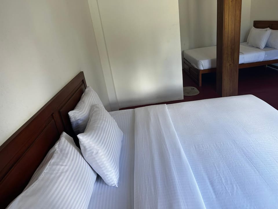 Deshani Homestay Bed and Breakfast in Nuwara Eliya