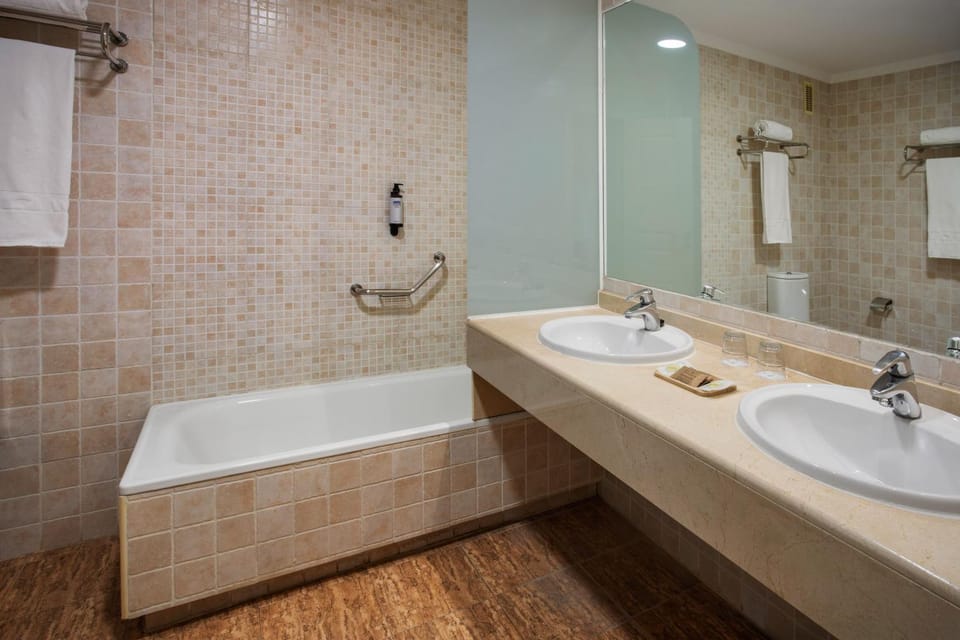 Toilet, Bathroom, Bath