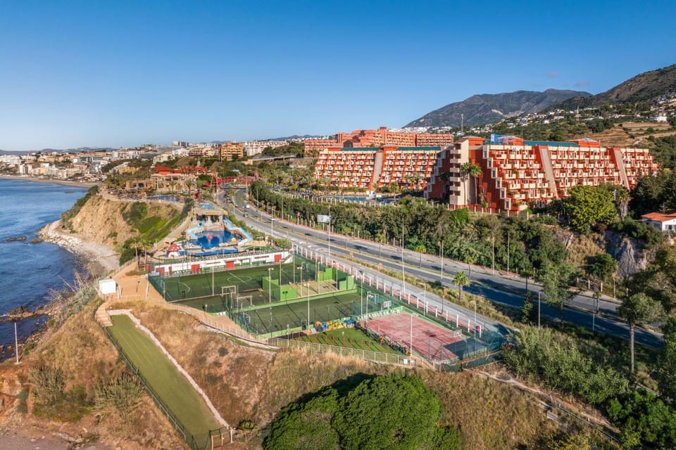 Activities, Children play ground, Garden, View (from property/room), Balcony/Terrace, Beach, Sea view, Swimming pool