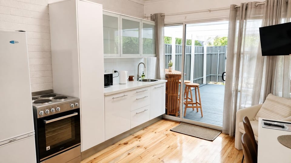 Verandah Suite House in Adelaide