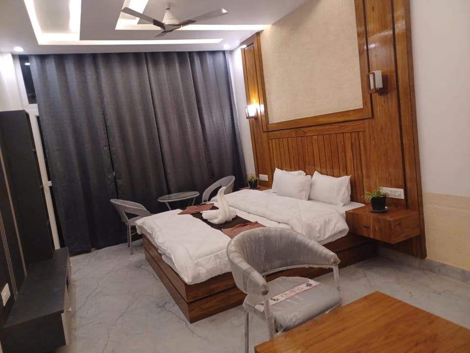 Pahadi Basera Kasauli Vacation rental in Himachal Pradesh