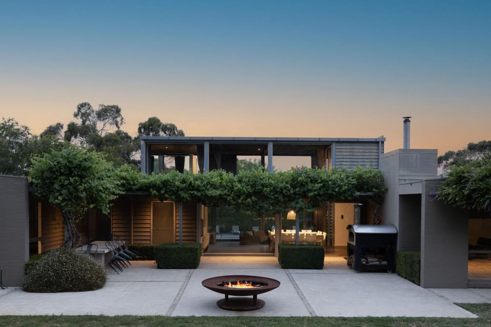 Patio, BBQ facilities, Garden, Garden view, fireplace
