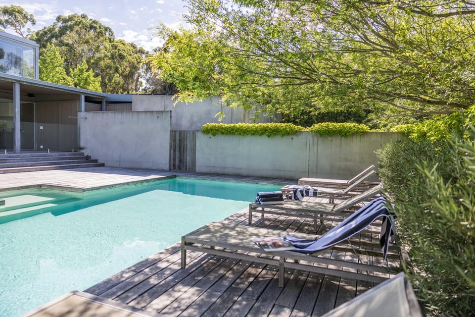 Thule Country Estate - Private Architect-Designed Farm Estate, 6 Bedrooms, Sleeps 12 House in Macedon