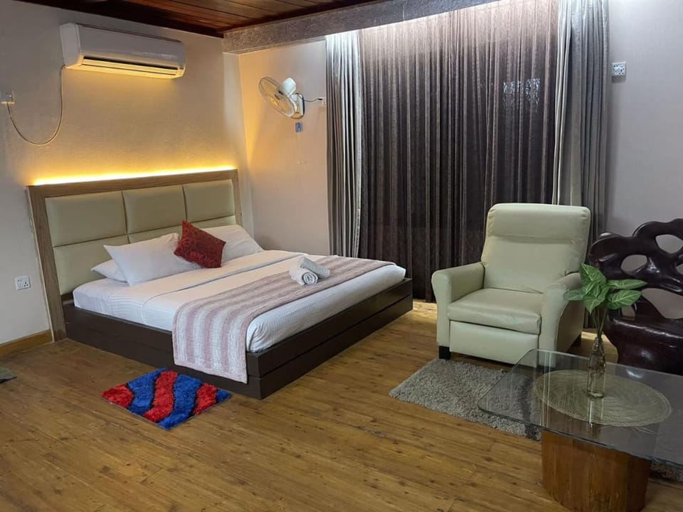Sampan Cafe and Resort Hotel in Bangladesh