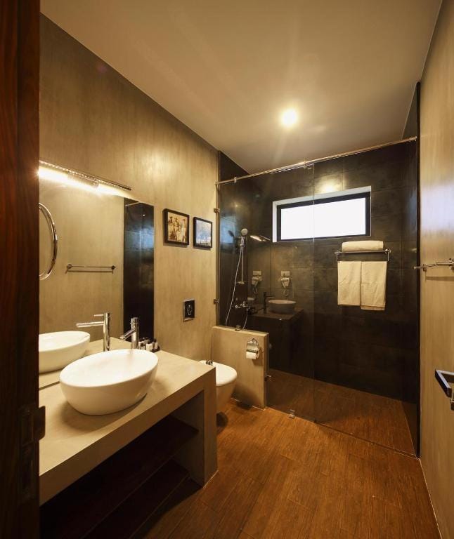 Serendiva Beach Resort By Excellent Leisure Travels Resort in Wadduwa