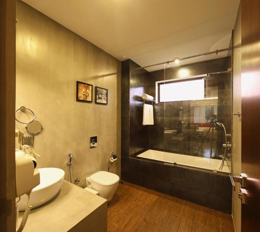 Serendiva Beach Resort By Excellent Leisure Travels Resort in Wadduwa