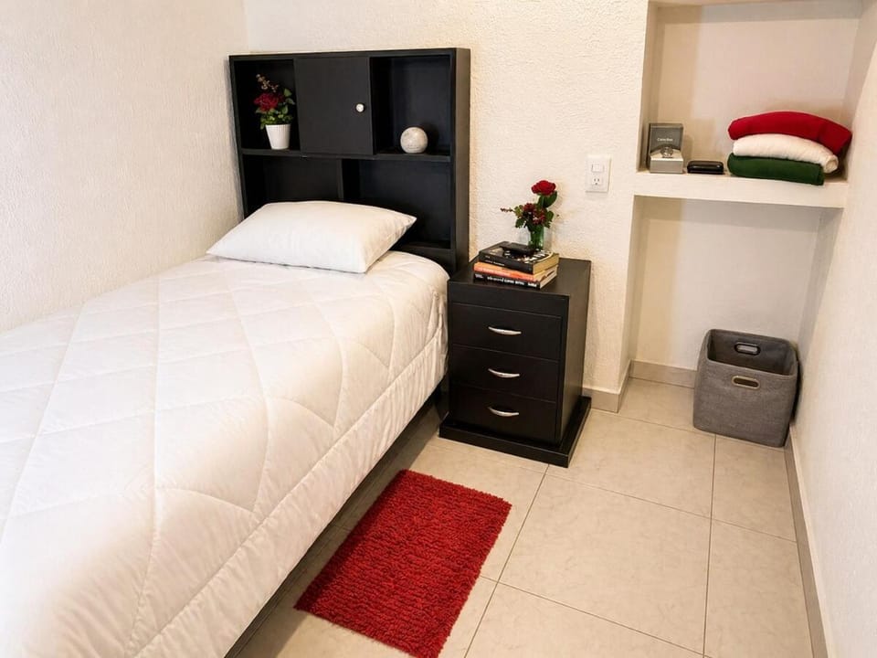 Alojamiento de habitación y baño privado a 8 min del Estadio CDMX - Transporte Incluido al estadio - Terraza - Servicios Exclusivos Apartment in Mexico City