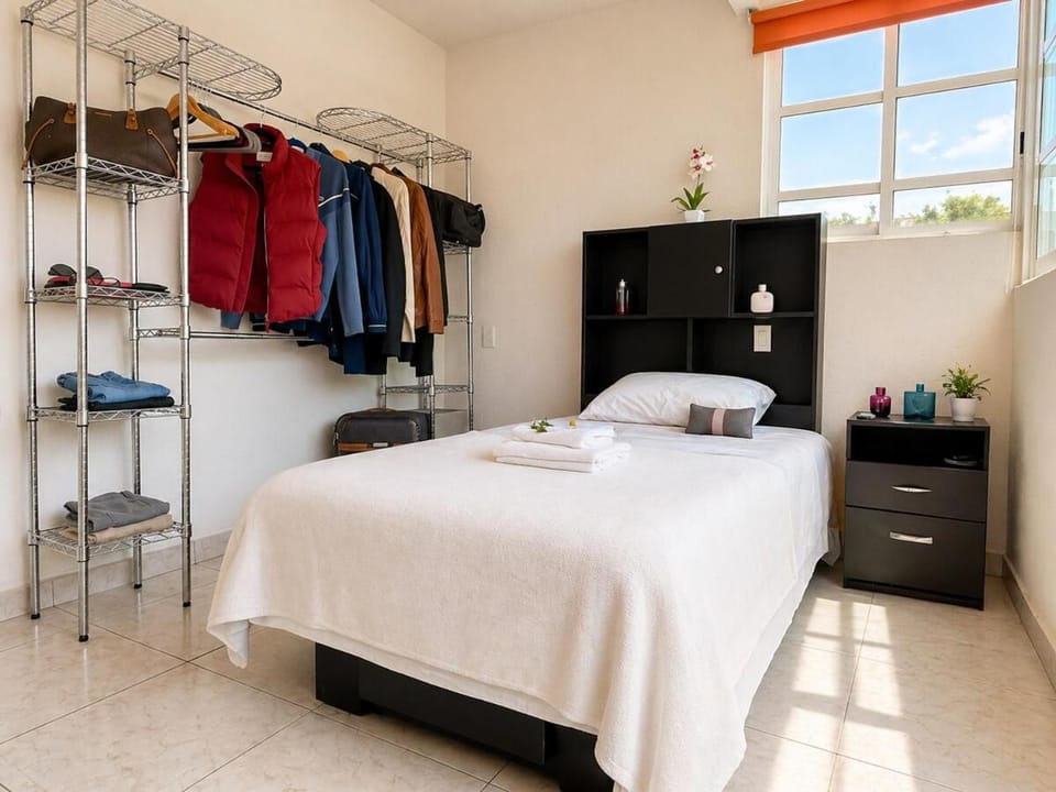 Alojamiento de habitación y baño privado a 8 min del Estadio CDMX - Transporte Incluido al estadio - Terraza - Servicios Exclusivos Apartment in Mexico City