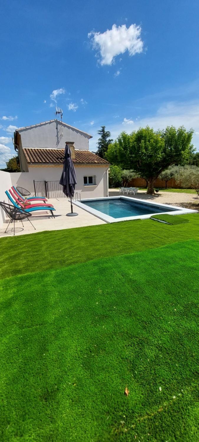 Gîte de Marlé House in Carpentras