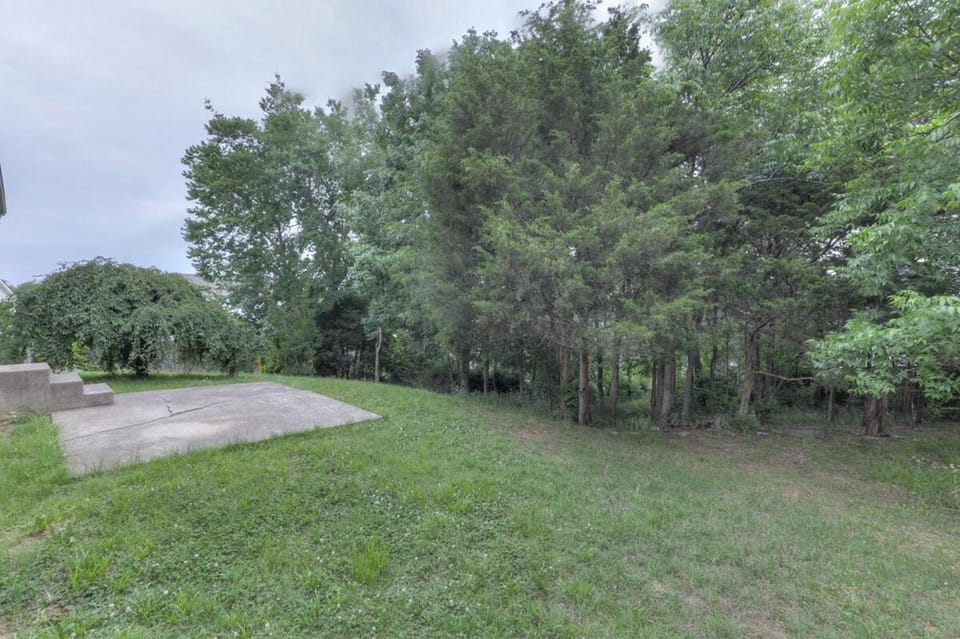 Glenmore-Quiet, comfortable, convenient location House in La Vergne
