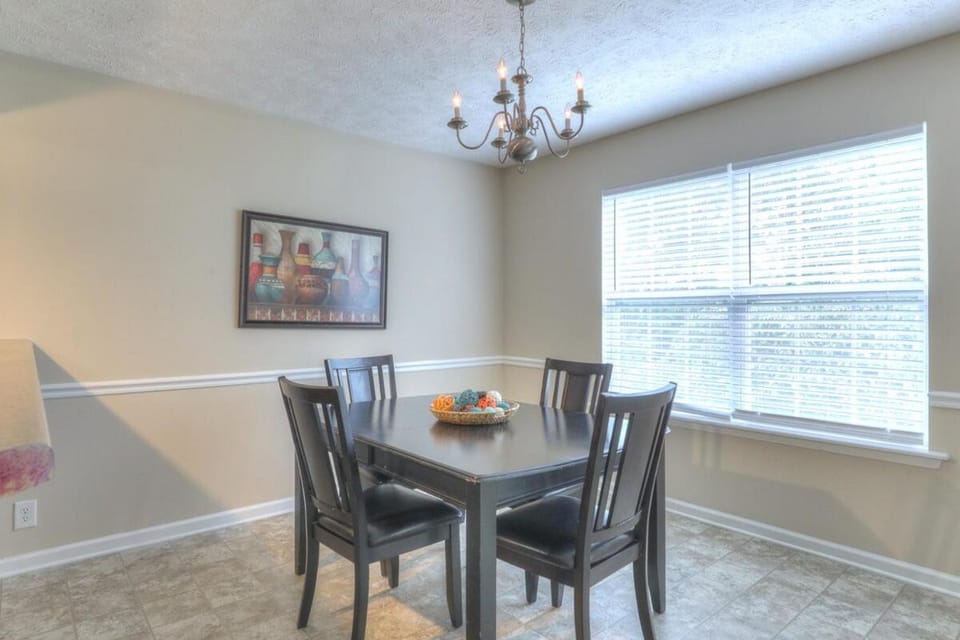 Glenmore-Quiet, comfortable, convenient location House in La Vergne