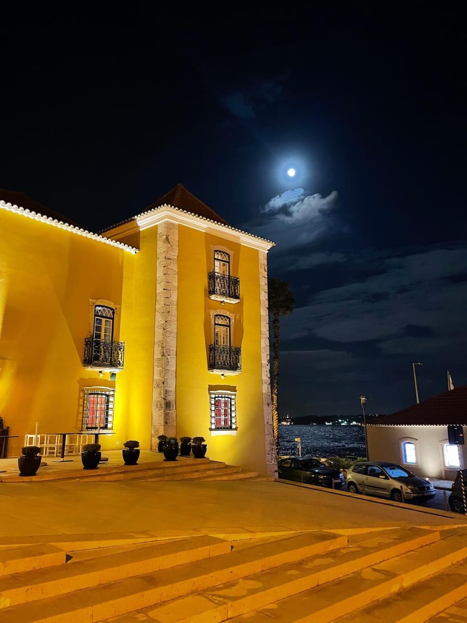 Sol de Portugal Seaside Apartment in Lisbon District
