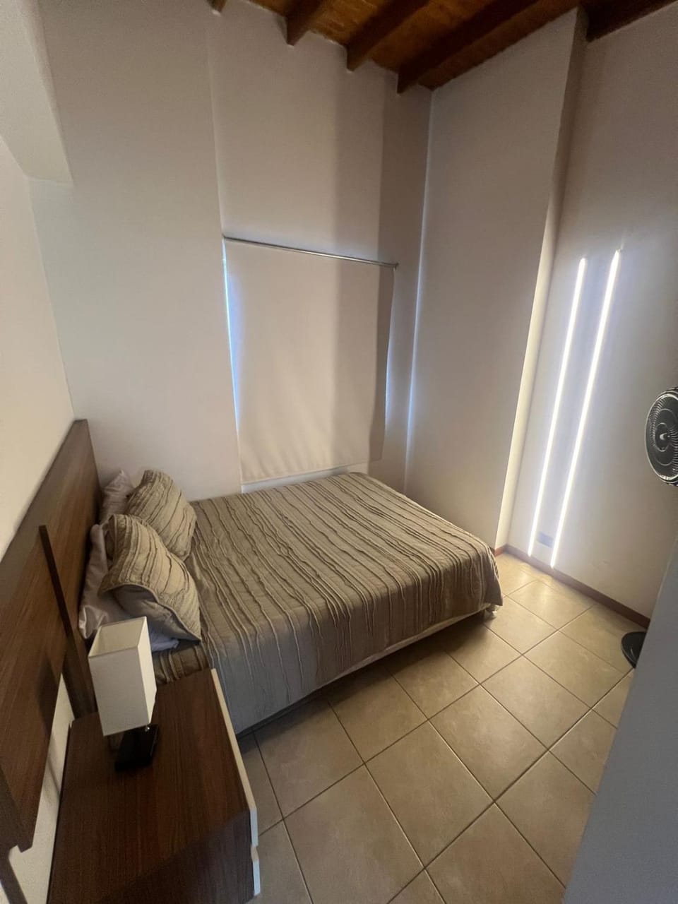 Bed, Photo of the whole room, towels
