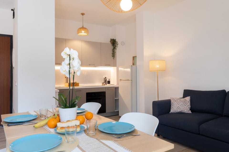 200 meters from the sea - Private covered parking Apartment in San Bartolomeo al Mare