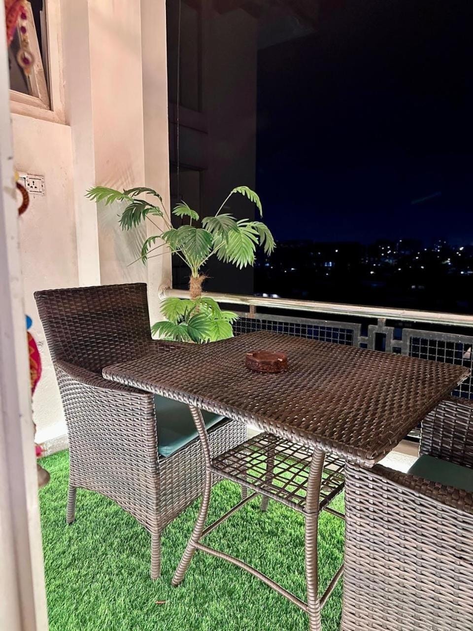 View (from property/room), Balcony/Terrace, City view