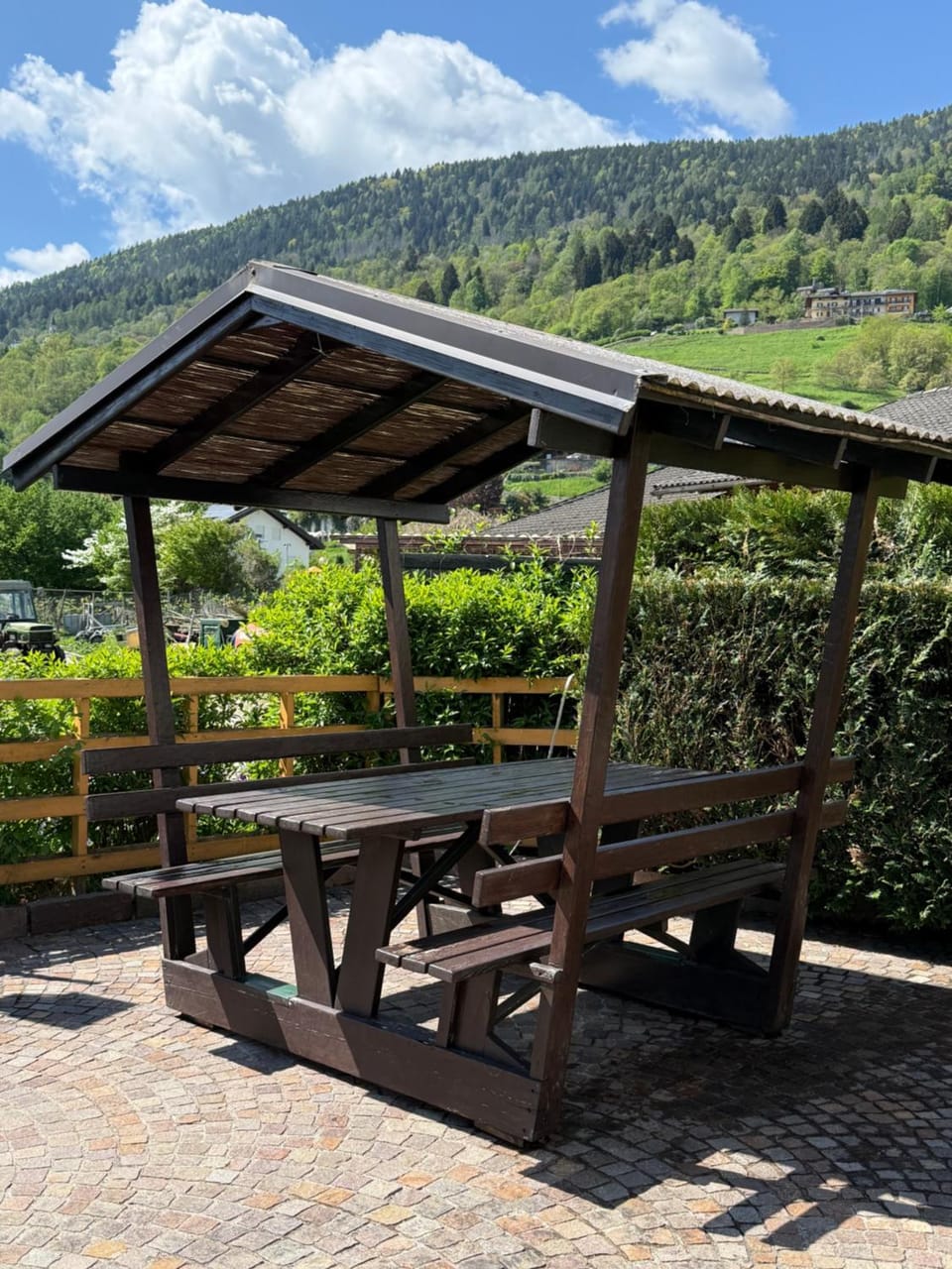 Restaurant/places to eat, Natural landscape, Dining area, Lake view, Mountain view, Dinner