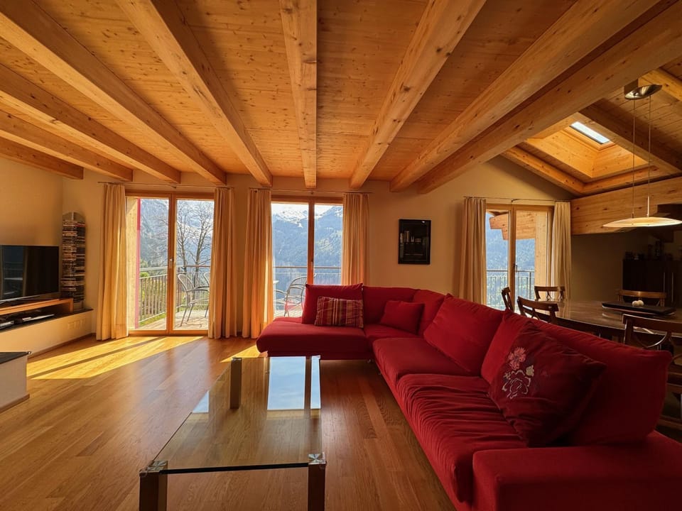 Communal lounge/ TV room, Living room