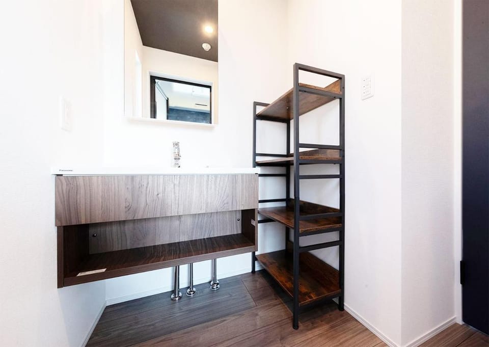 Tabinoteitaku Y-beach Apartment in Japan