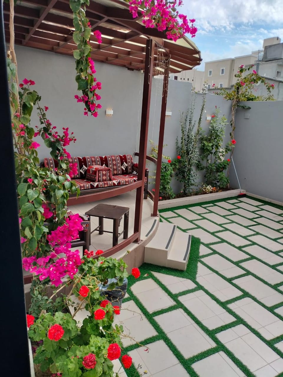View (from property/room), Balcony/Terrace, Garden view