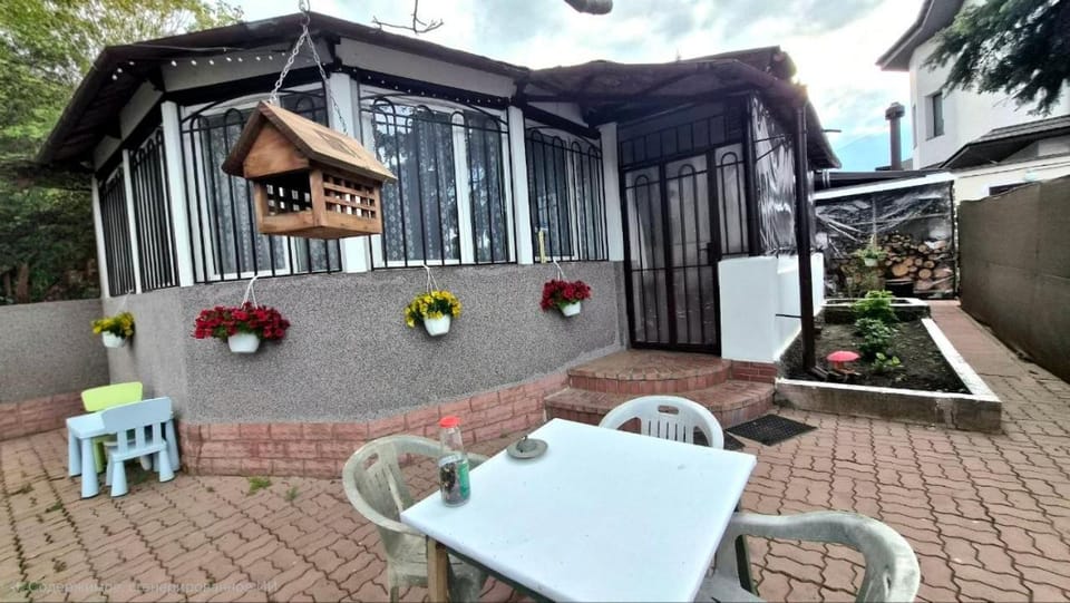 Таки Дача на Фонтане House in Odessa